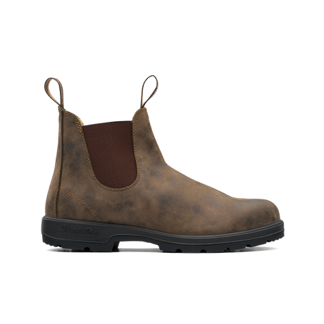 Blundstone 585 Classic: Must-have boots crafted from butter-soft leather lining for comfort and durability.