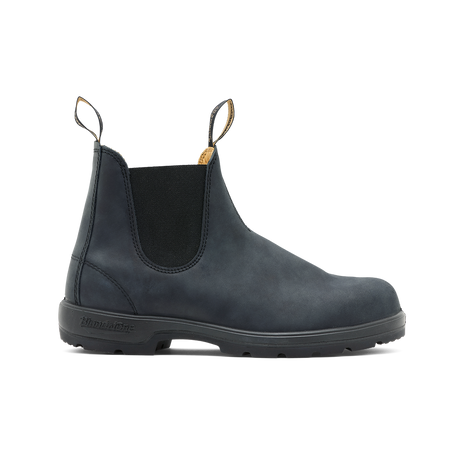 Blundstone 587 Classic: Rustic black leather upper meets high-quality performance for versatile wear.