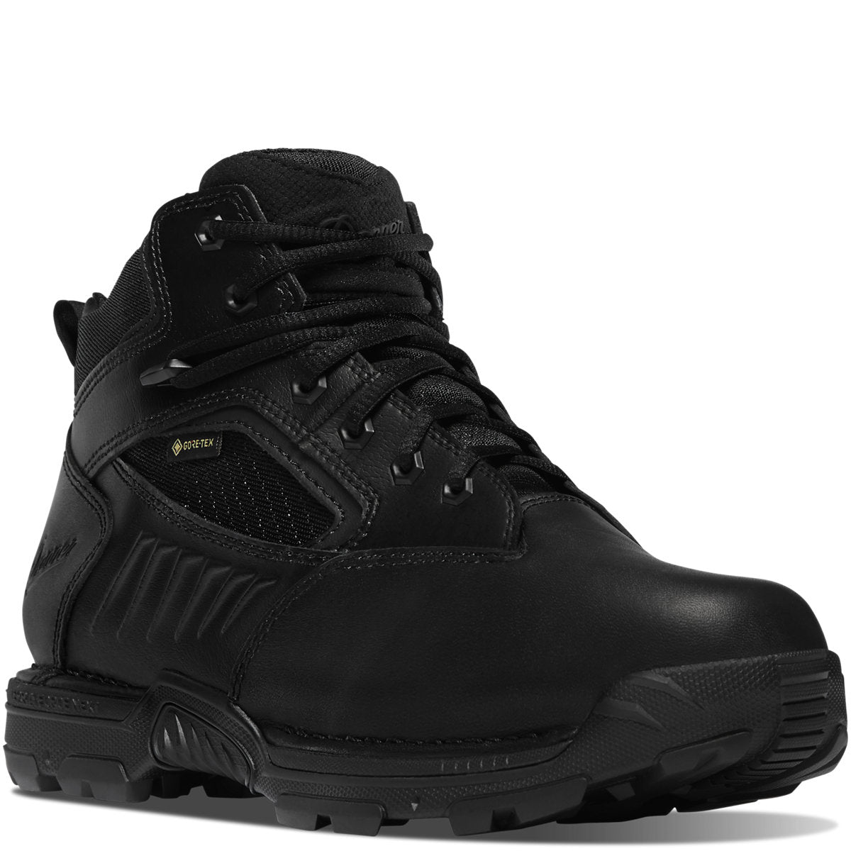 Striker Bolt 4.5" Black GTX: TERRA FORCE® NEXT platform for responsive support.