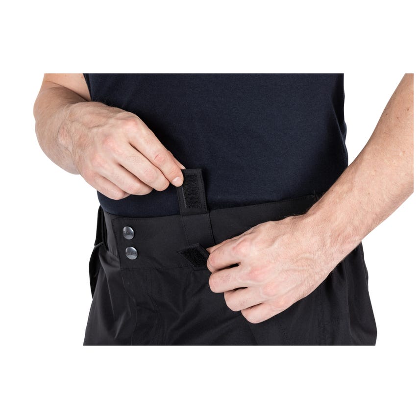 Full Seam Sealing: Provides complete protection against moisture penetration.