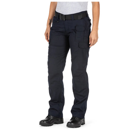 FlexLite™Stretch Ripstop Pants: Provides advanced flexibility and resilience.