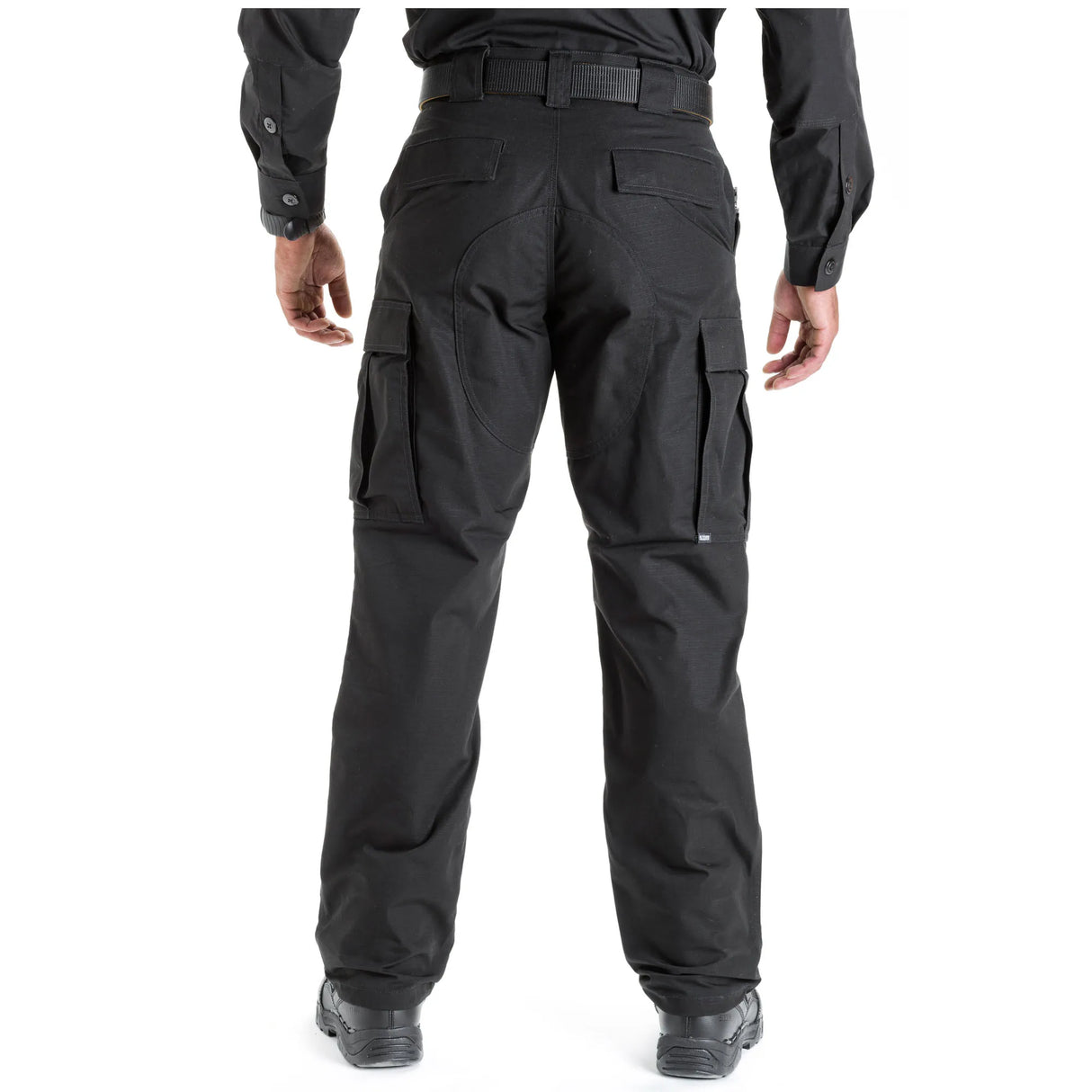 Teflon® Finish Tactical Pants: Resistant to stains and spills for added longevity.