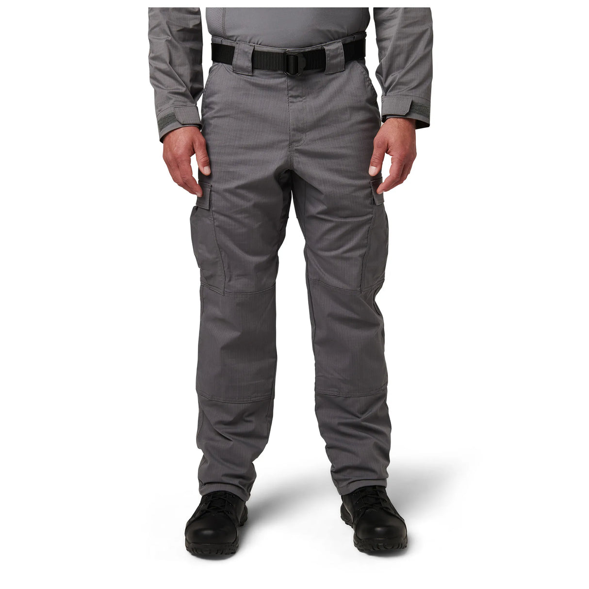 Crafted with 5.11's Flex-Tac® mechanical stretch fabric, the TDU® Pant offers durability and functionality for tactical duty. Features include a self-adjusting tunnel waistband, reinforced seat and knees, and pleated cargo pockets with TacTec™ compatibility. (320)