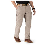 Articulated Knees Pant: Allows for unrestricted movement.