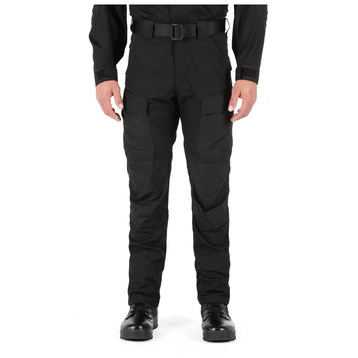 Ready for Any Challenge: Be prepared for the toughest missions with the Quantum TDU Pant.