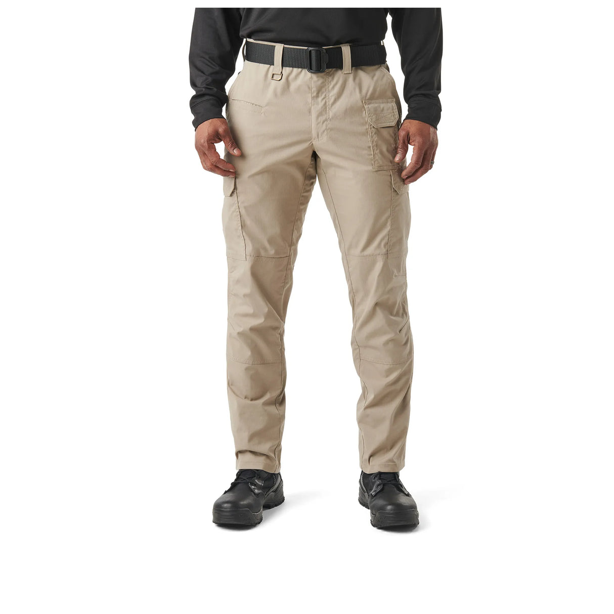 Relaxed Straight-Fit Profile: Provides a comfortable and functional fit for all-day wear.