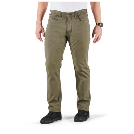 Defender-Flex Range Pant: Combines superior tactical options with comfortable and casual style, featuring a straight fit and fitted waistband.