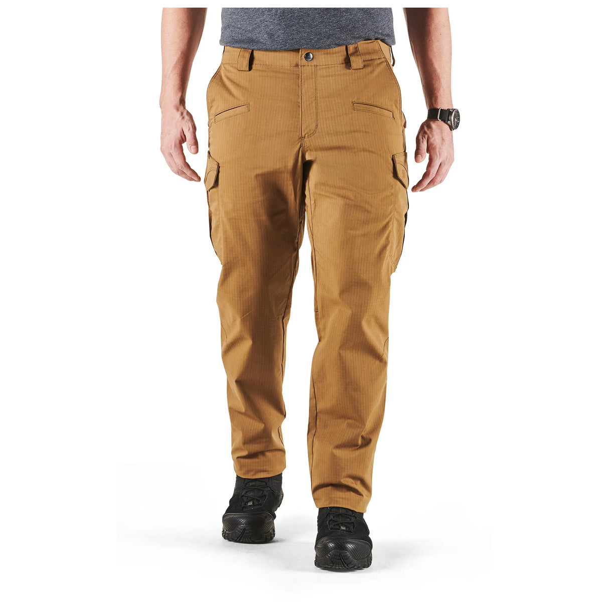 Versatile Work Apparel: Ideal for professionals in various industries seeking performance and comfort.