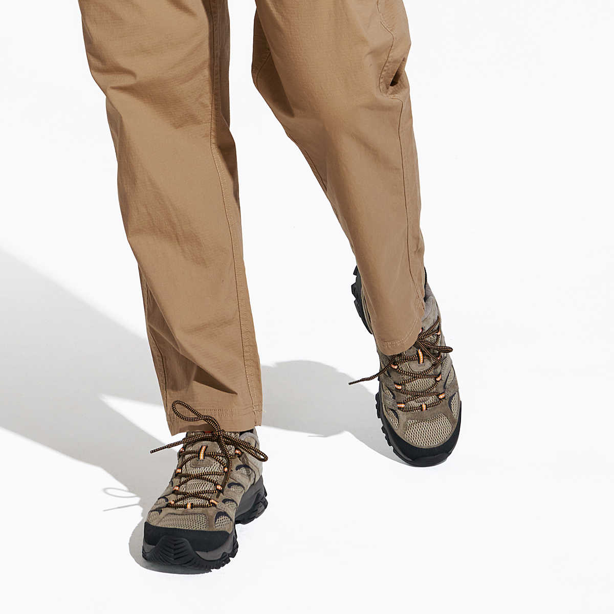 Wolverine Gold-Rated Leather Upper - Provides long-lasting durability and style.