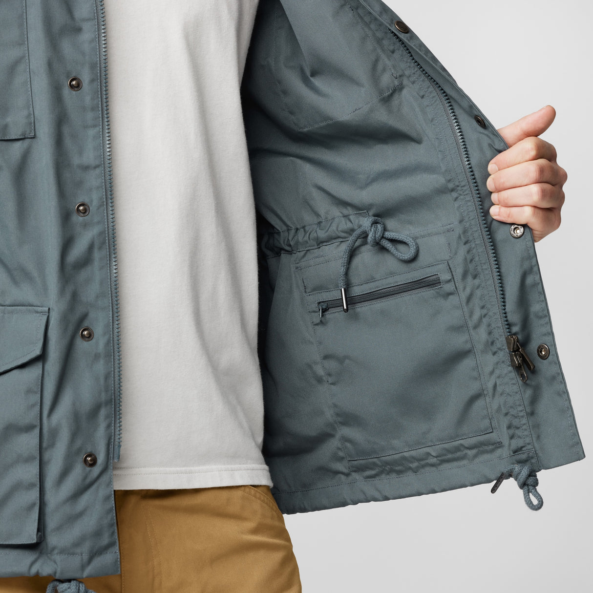 Fjallraven Raven Jacket