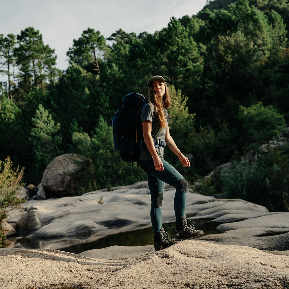 Reliable Performance: Built to withstand the demands of outdoor exploration.