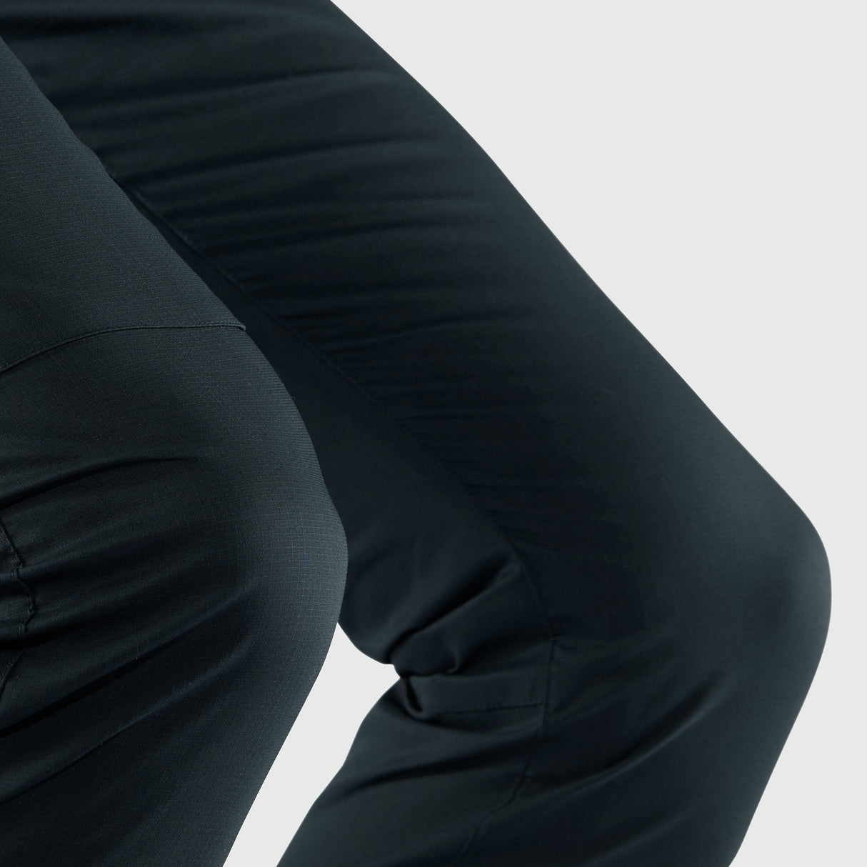 Organic and Recycled Materials: Sustainability-focused design for eco-conscious consumers.