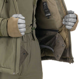 VISLON® YKK® Zippers: Allows easy heat regulation for personalized comfort.