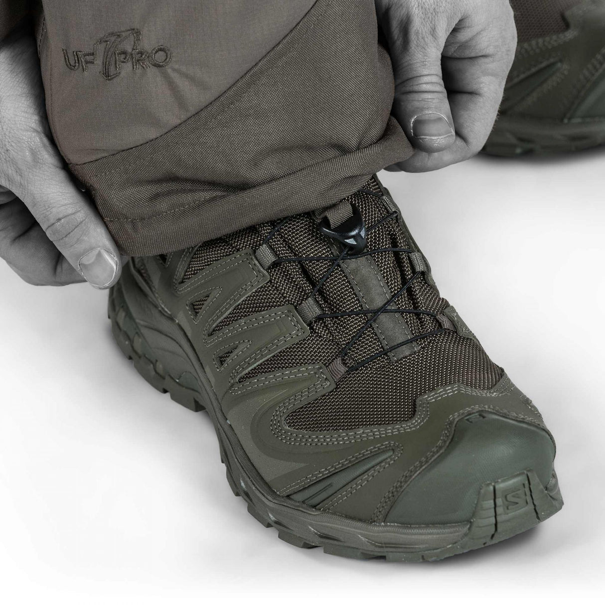 Cold Weather Tactical Pants: Windproof design, Cordura® reinforcements, fleece-lined pockets.