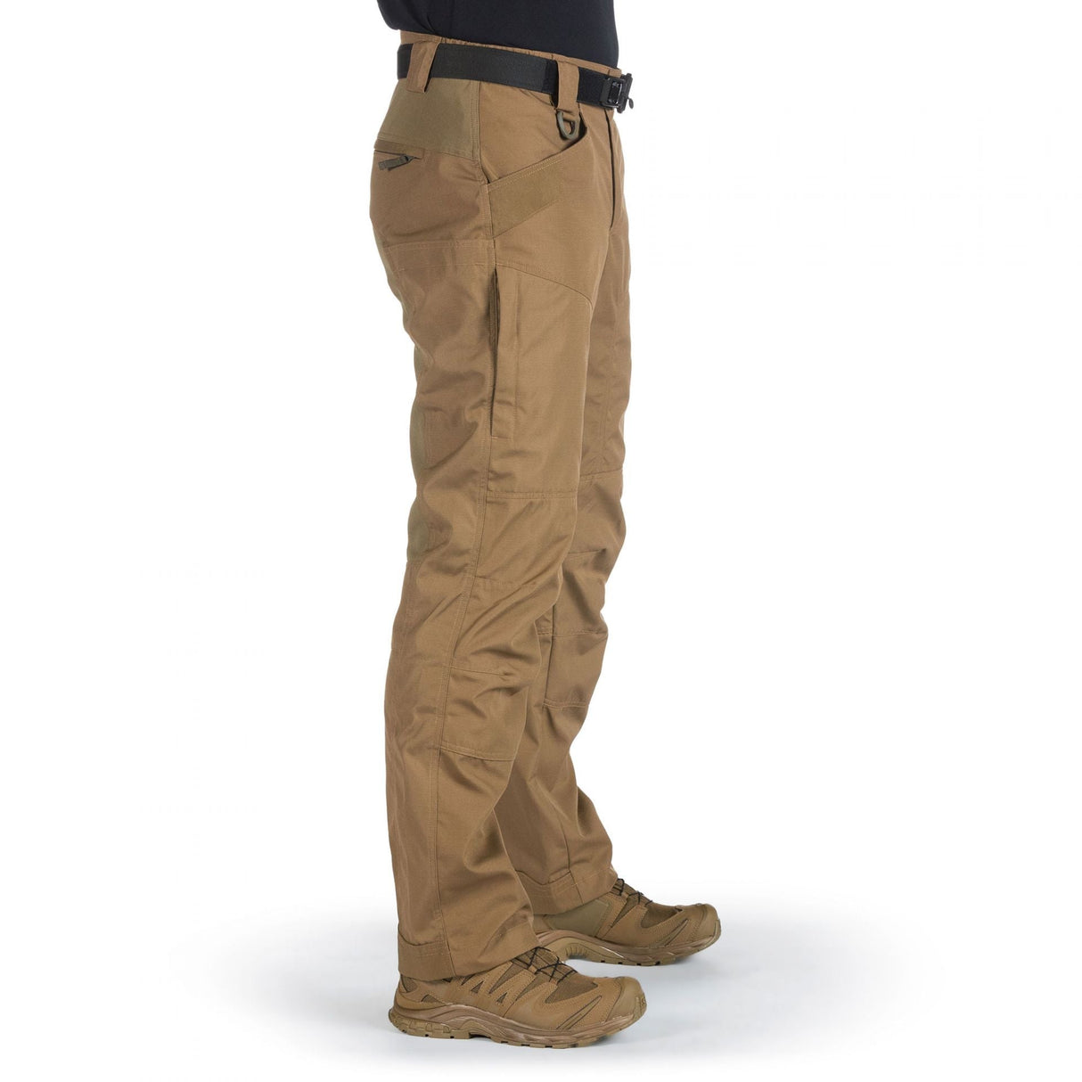 Tactical Pants: Streamlined Design for Tactical Advantage.