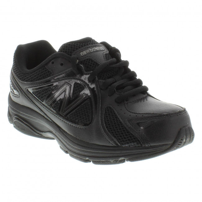 Breathable Upper Shoe - Promotes airflow for added comfort.