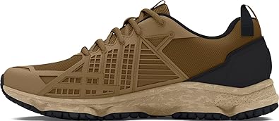 Under Armour - Men's MG Strikefast Shoes