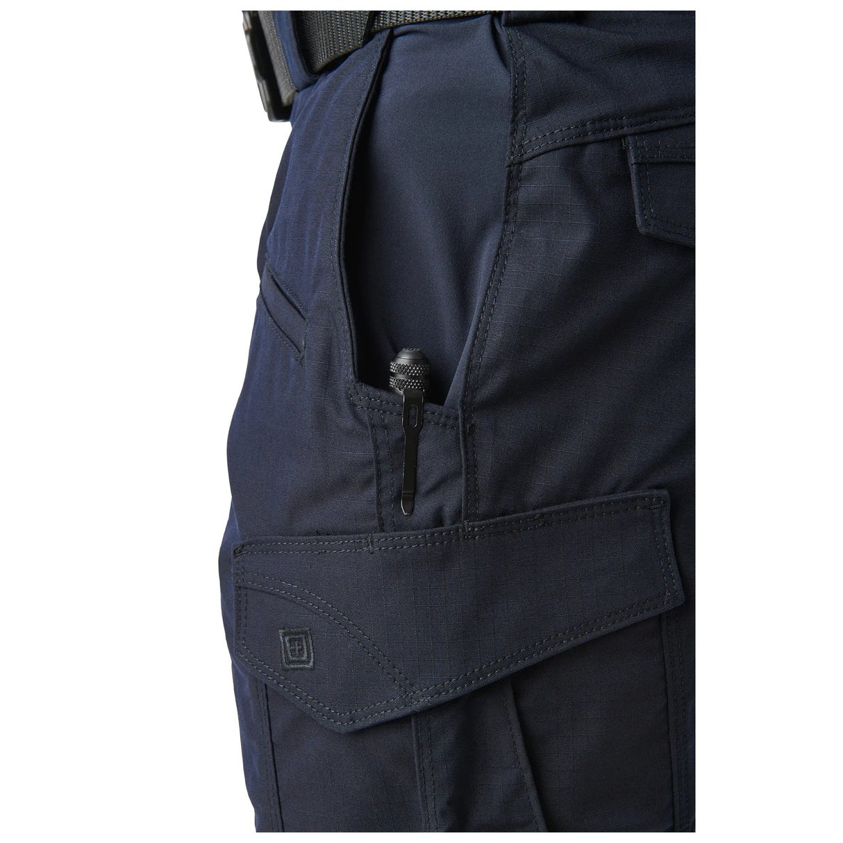 8-Pocket Configuration: Provides ample storage space for tools and essentials.