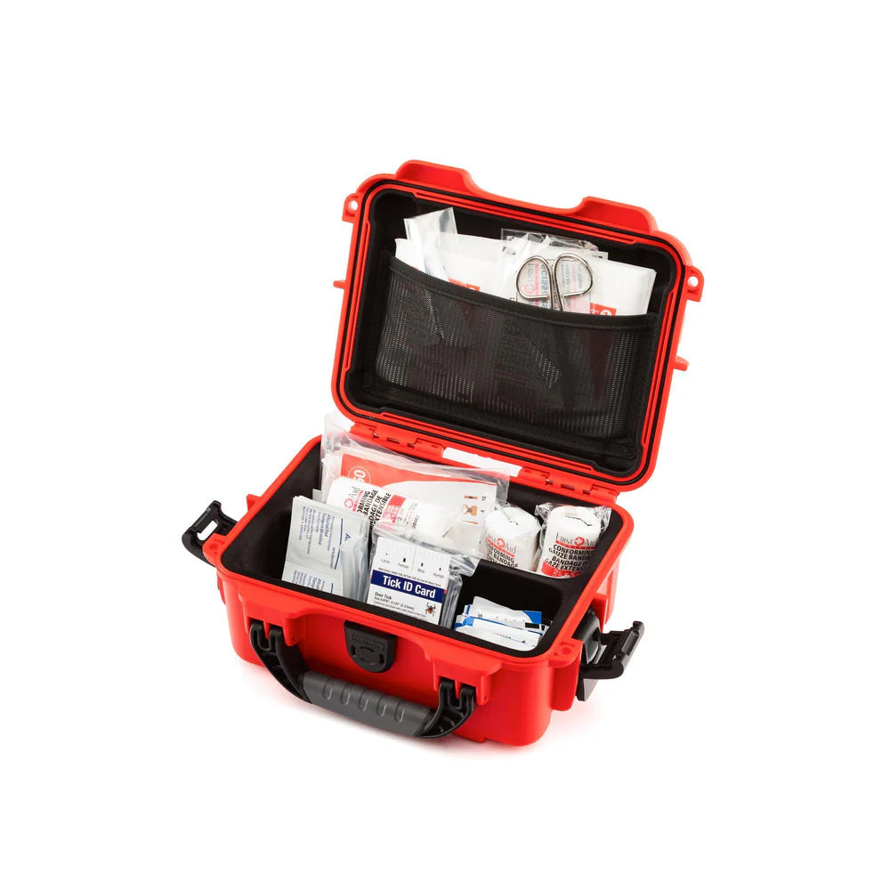 Nanuk - First Aid Case with accessories and Tick Kit CA - Red