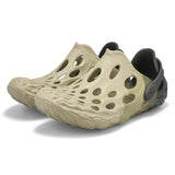 FloatEco Foam Technology - Delivers lightweight cushioning.