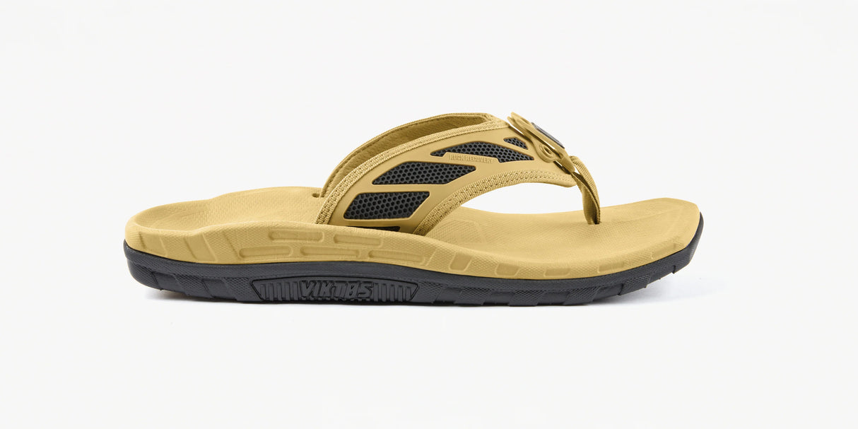 Sandal Ruck Recovery: Durable rubber traction pods ensure stable footing outdoors.