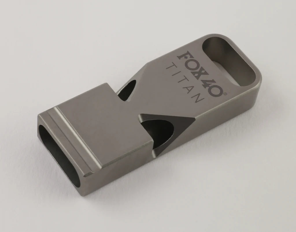 Fox 40 - Titan with Paracord+ Metal Clasp, TITANIUM