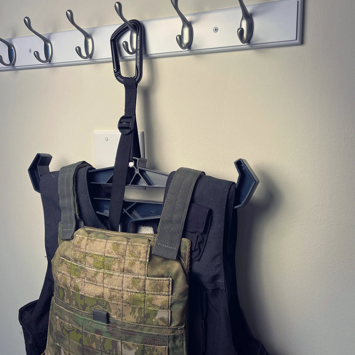 Militaur adjustable Heavy Duty Hanger