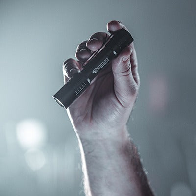 Streamlight MacroStream USB - Includes Micro-USB cord and lanyard - Box - Black