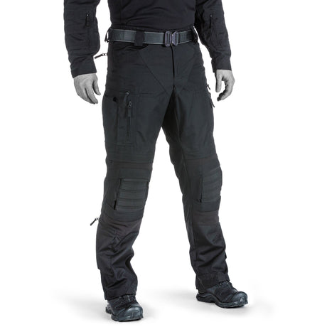 Striker XT Gen.2 Combat Pants: Ergonomic design, knee protection, functional pockets.